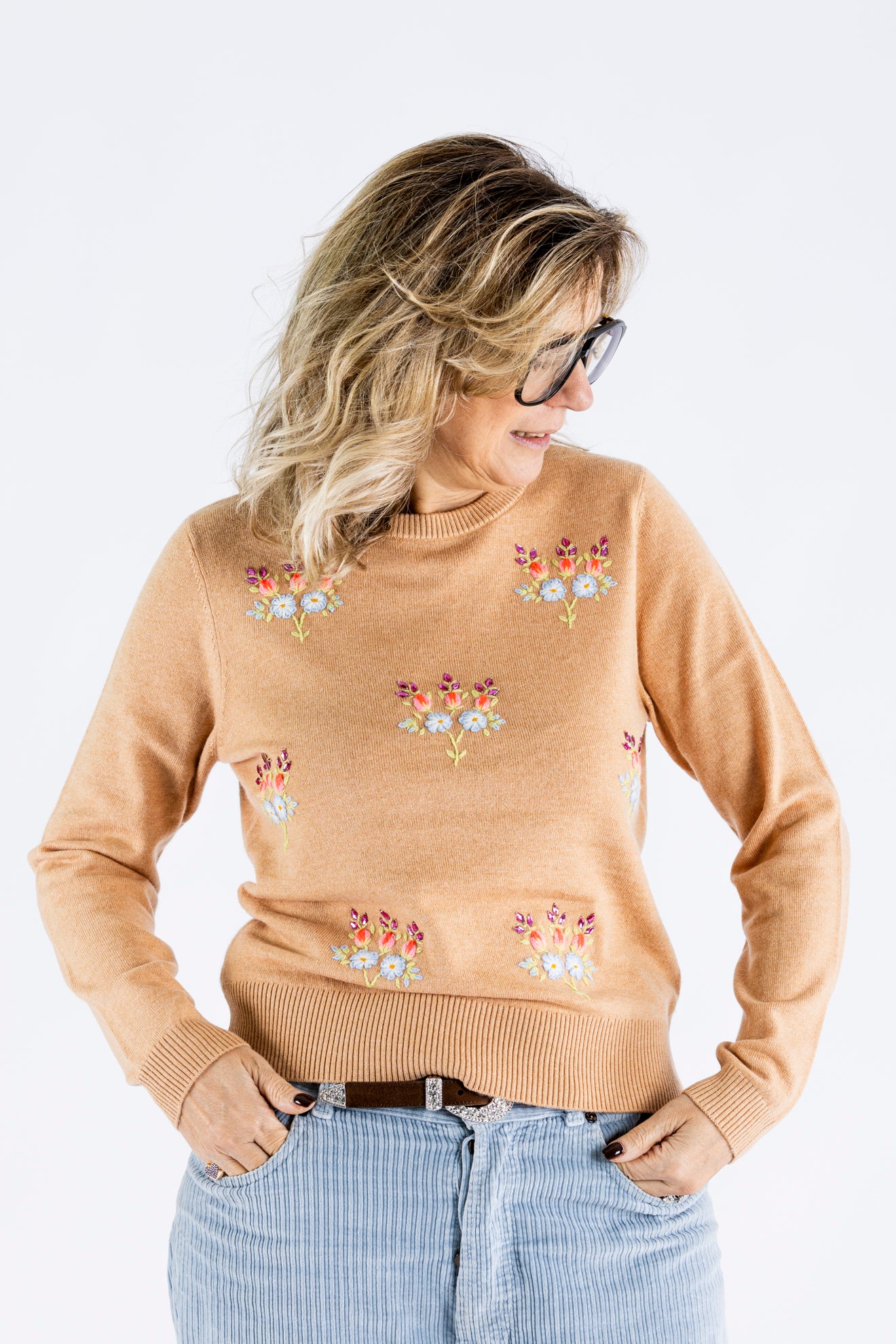 Maglia MANOUSH con ricami