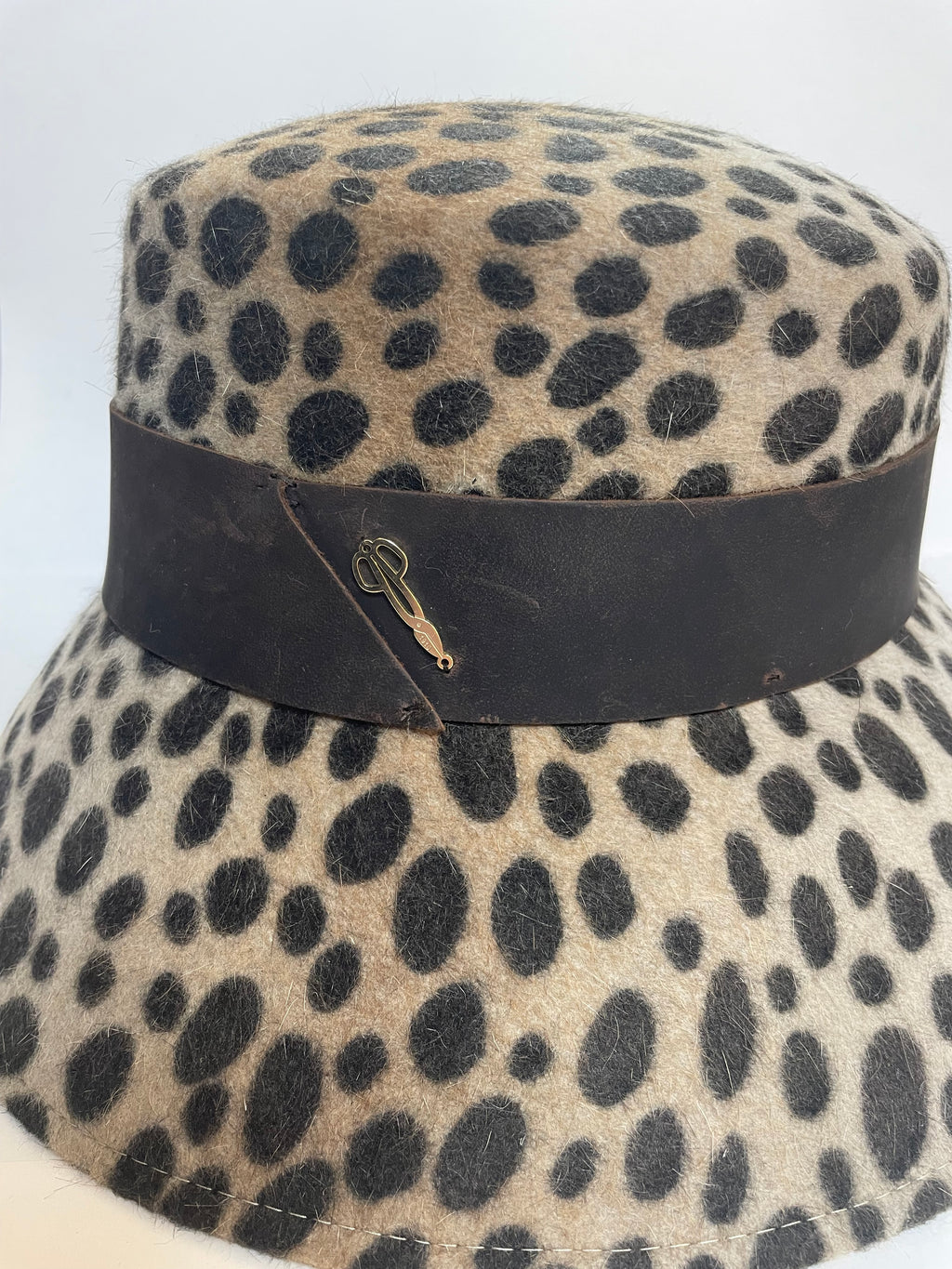 Cappello Catarzi Maculato Con Fascia In Pelle