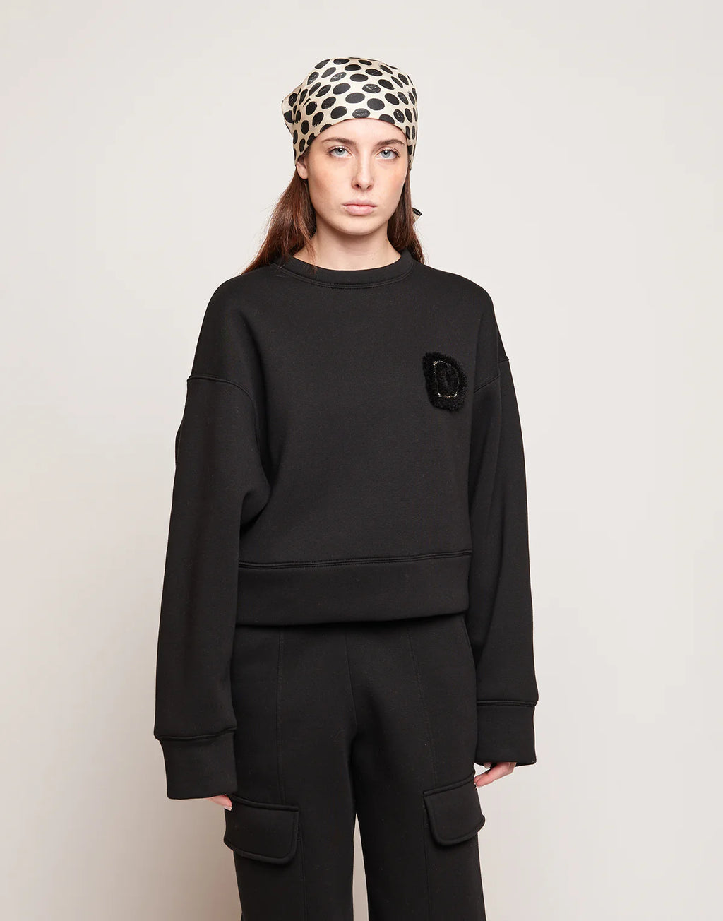 DOUUOD Felpa Crop in Cotone con Ricamo Applicato