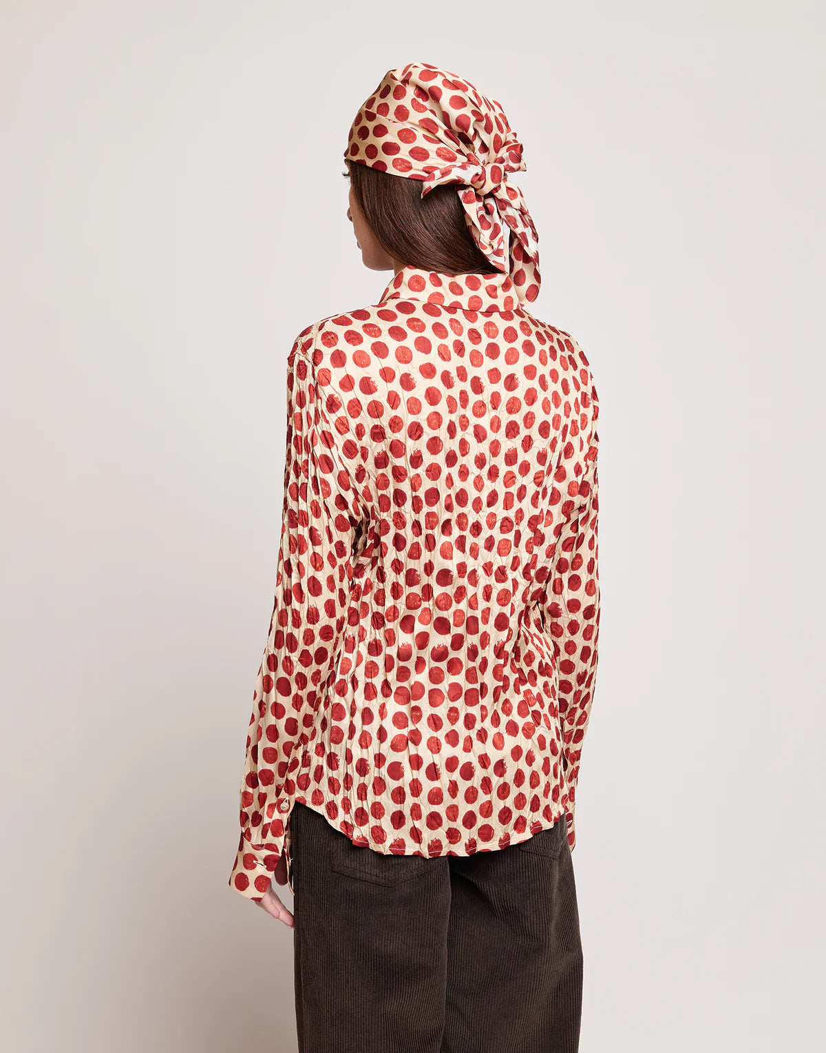 CAMICIA STAMPATA A POIS IN TWILL PLISSÉ VANIGLIA/CHERRY Douuod mod. Merope