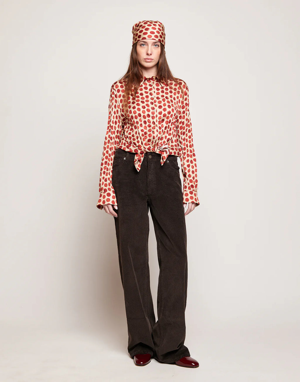 CAMICIA STAMPATA A POIS IN TWILL PLISSÉ VANIGLIA/CHERRY Douuod mod. Merope