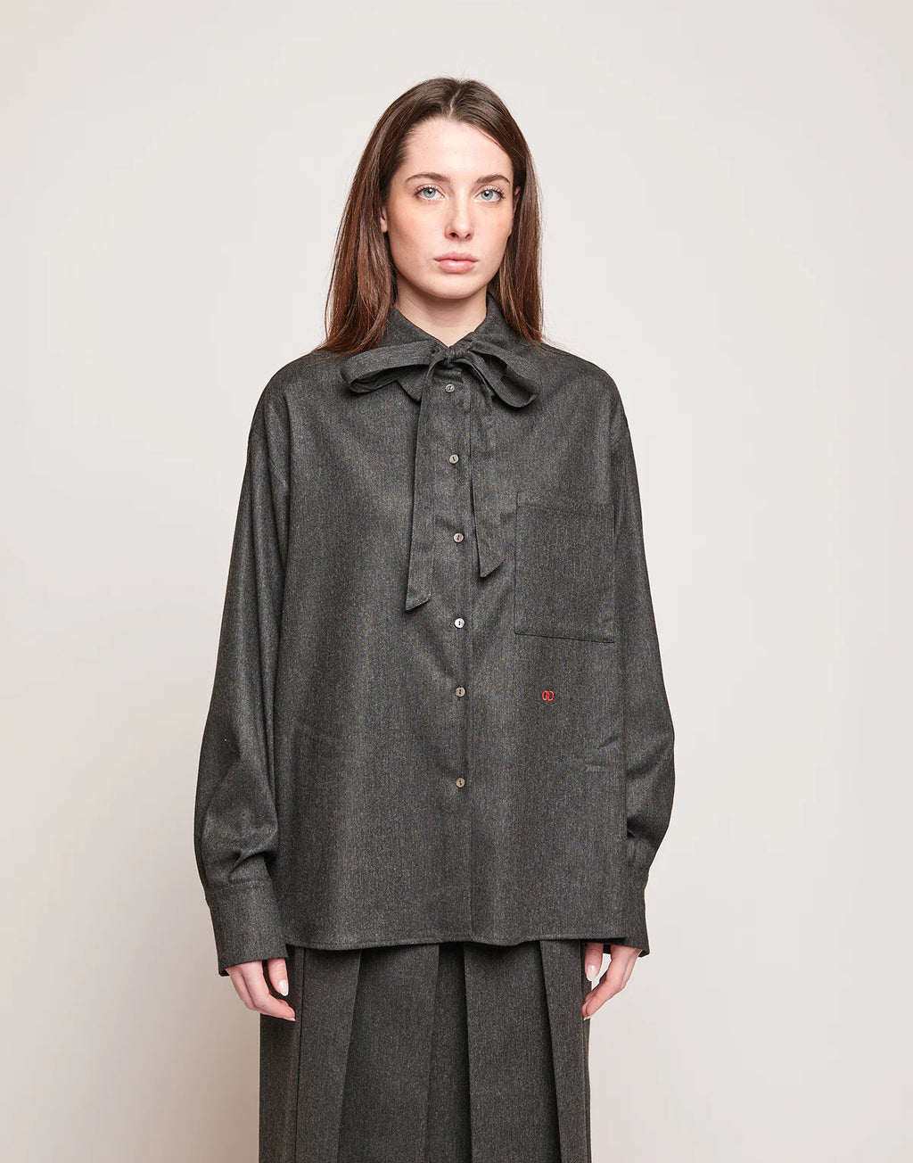 CAMICIA IN FLANELLA STRETCH CON NASTRO AL COLLO GRIGIO ANTRACITE Douuod mod.Saffrina